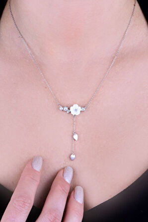 925 Ayar Gümüş Rodyum Kaplama Manolya Çiçeği Kolye