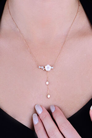 925 Ayar Gümüş Rose Kaplama Manolya Çiçeği Kolye