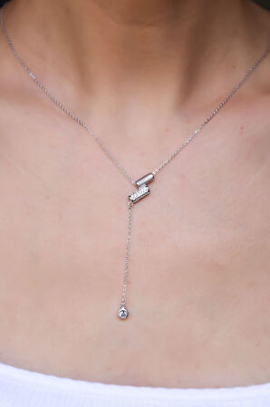 925 Ayar Gümüş Rodyum Kaplama Taşlı Tasarım Kolye