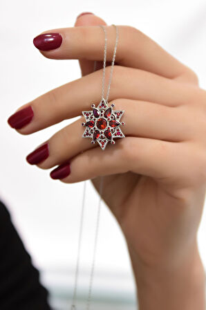 925 Ayar Gümüş Rodyum Kaplama Ruby Yıldız Kartanesi Kolye