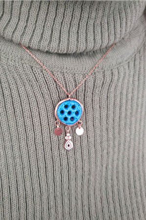 925 Ayar Gümüş Rose Kaplama Camdaki Kız Süryani Kolye