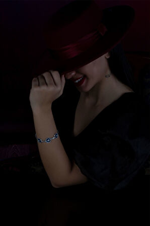 925 Ayar Gümüş Kare Mavi Gözlü Nazar Asansör Bileklik Uvps200121