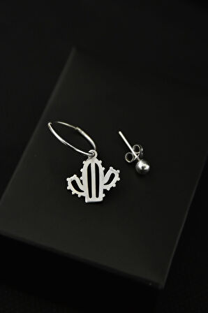 925 Ayar Gümüş Rodyum Kaplama Kaktüs Figürlü Halka Ve Top Küpe