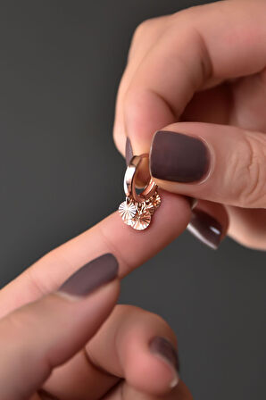 925 Ayar Gümüş Rose Kaplama Fırfırlı Pullu Halka Küpe