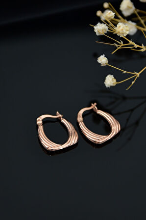 925 Ayar Gümüş Rose Kaplama Çizgi Desenli Drop Klipsli Kadın Küpe