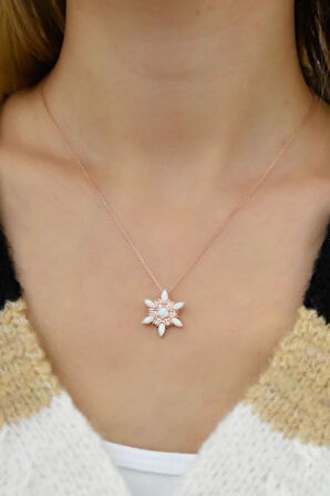 925 Ayar Gümüş Rose Kaplama Opal Kar Çiçeği Kolye