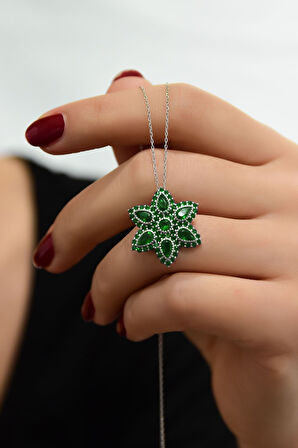 925 Ayar Gümüş Rodyum Kaplama Zümrüt Yeşili Damla Lotus Kolye