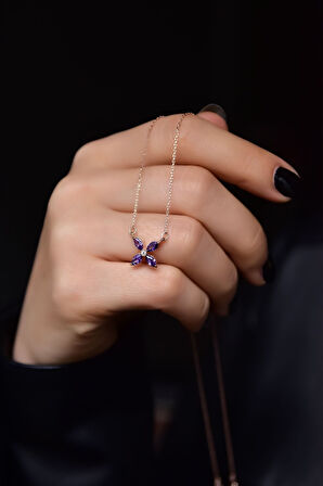 925 Ayar Gümüş Rose Kaplama Mor Zirkon Taşlı Plumeria Kolye