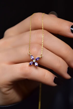 925 Ayar Gümüş Gold Kaplama Mor Zirkon Taşlı Plumeria Kolye