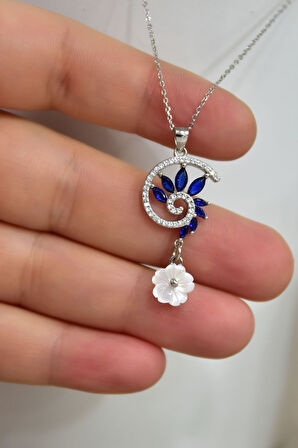 925 Ayar Gümüş Rodyum Kaplama Lacivert Taşlı Tasarım Sedef Manolya Çiçeği Kolye