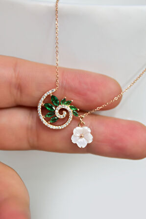 925 Ayar Gümüş Rose Kaplama Yeşil Taşlı Tasarım Sedef Manolya Çiçeği Kolye