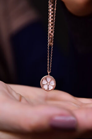 925 Ayar Gümüş Rose Kaplama Sedef Plaka Üzeri Yonca Kolye