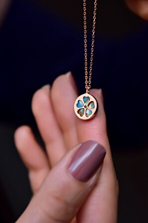 925 Ayar Gümüş Rose Kaplama Alaca Sedef Plaka Üzeri Yonca Kolye Model2