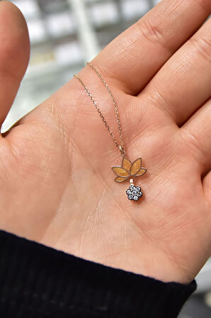 925 Ayar Gümüş Rose Kaplama Parlayan Rüya Serisi Tasarım Ebruli Cam Boyalı Möntür Çiçek, Lotus Kolye