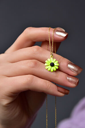 925 Ayar Gümüş Gold Kaplama Tasarım Fosforlu Papatya Kolye