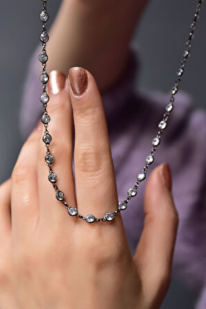 925 Ayar Gümüş Siyah Rodyum Sıralı Zirkon Taşlı Kolye