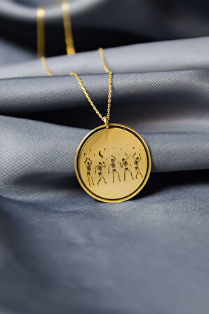 925 Ayar Gümüş Gold Kaplama Cadılar Bayramı, İskelet Dansı Çizimli Plaka Kolye