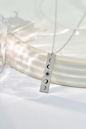 925 Ayar Gümüş Rodyum Kaplama Moon Phase Plaka Kolye