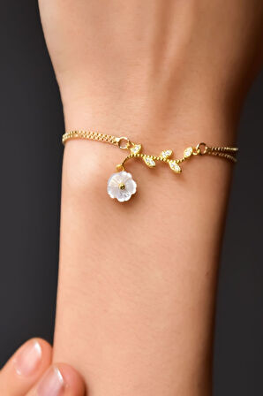 925 Ayar Gümüş Gold Kaplama Zirkon Taşlı Sedef Manolya Çiçeği Bileklik