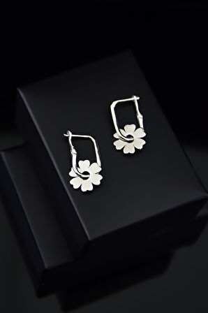 925 Ayar Gümüş Rodyum Kaplama Çiçek Halka Küpe