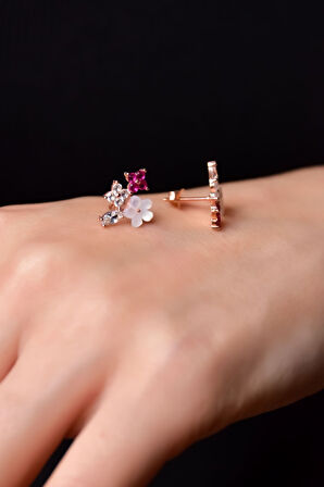 925 Ayar Gümüş Rose Kaplama Sedef Manolya Fuşya Beyaz Taşlı Yonca Çiçek Küpe