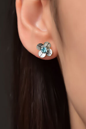 925 Ayar Gümüş Rodyum Kaplama Zirkon Taşlı Mart Ayı Doğum Taşlı Frezya Çiçeği Küpe