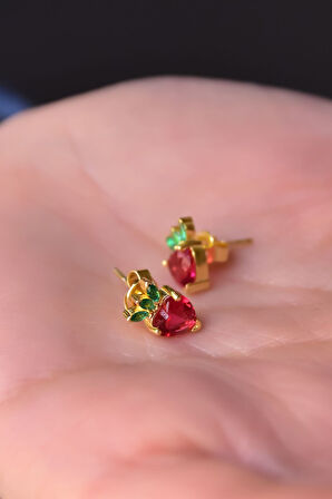 925 Ayar Gümüş Gold Kaplama Zirkon Taşlı Çilek Küpe