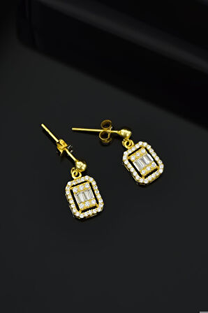 925 Ayar Gümüş Gold Kaplama Zirkon Kare Baget Taşlı Çivili Küpe