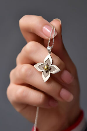 925 Ayar Gümüş Rodyum-gold Kaplama Lilyum Çiçeği Kolye
