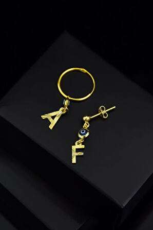 925 Ayar Gümüş Gold Kaplama Cam Göz Nazar Kalemli Harf Çivili Küpe