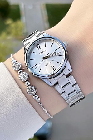 Casio CSISTE67 Gümüş Renk Hediye Paketli Kadın Kol Saati ve Bileklik
