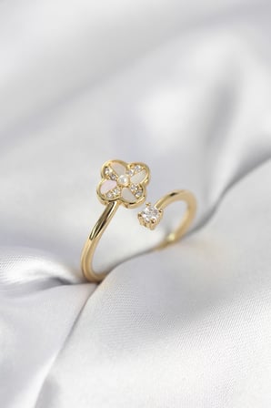 Gold Renk Zirkon Taşlı Yonca Model Kadın Yüzük - TJ-BYK4005