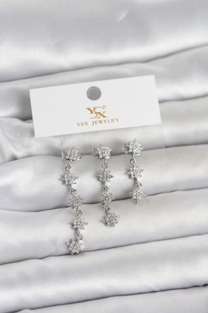 Pirinç Gümüş Renk Sıralı Kutup Yıldızı Model 3'lü Kadın Küpe TJ-BKP11714