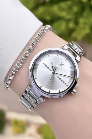 Daniel Klein DKISTE153 Premium Gümüş Renk Kadın Kol Saati Ve Bileklik