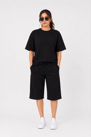 İki İplik Örme Kumaş Bisiklet Yaka Oversize T-shirt Cepli Diz Altı Şort Kapri Alt Üst İkili Takım