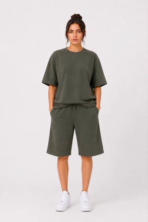 İki İplik Örme Kumaş Bisiklet Yaka Oversize T-shirt Cepli Diz Altı Şort Kapri Alt Üst İkili Takım