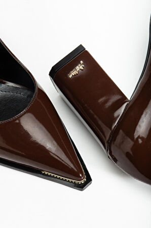 Suins Premium Verty Model Kadın Kalın Topuklu Burnu Taşlı Rugan Stiletto Ayakkabı