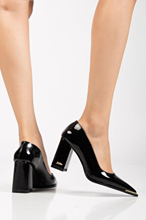 Suins Premium Verty Model Kadın Kalın Topuklu Burnu Taşlı Rugan Stiletto Ayakkabı