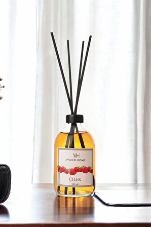 Çilek Çubuklu Oda Kokusu Esansiyel Uçucu Yağ 100ml