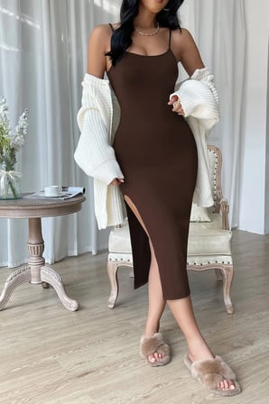 Vitaliselanfashion Kadın Kahverengi Yırtmaçlı Diz Altı Vücüdu Saran Gecelik