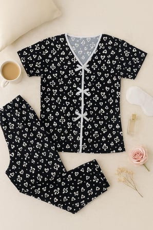 Vitaliselanfashion Kadın Siyah Beyaz Kalp Desenli Fiyonklu Kısa Kollu Pijama Takımı