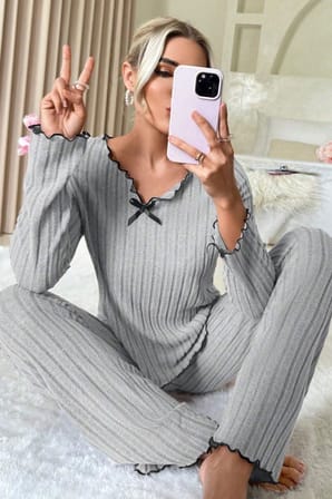 Vitaliselanfashion Kadın Gri Çizgili Uzun Kollu Fiyonk Detaylı Pijama Takımı Rahat Mevsimlik