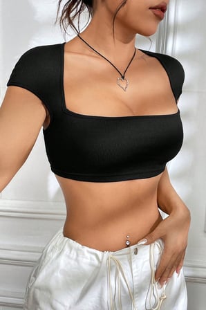 Vitaliselanfashion Kadın Siyah Sırt Dekolteli ve Boyundan Bağlamalı Yarım Kol Crop Top Bluz