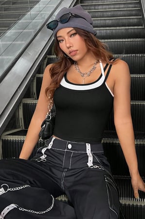 Vitaliselanfashion Kadın Beyaz Siyah Çift Renk Çapraz Askılı Crop Top Bluz
