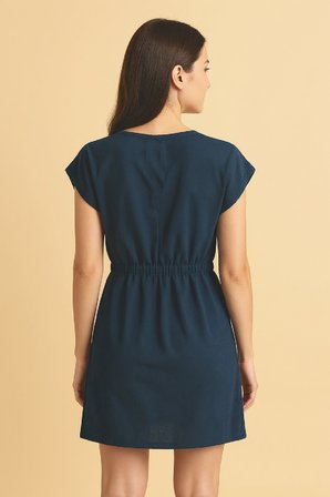 Vitaliselanfashion Kadın Lacivert Yanları Yırtmaçlı Tokalı V Yaka Mini Plaj Elbisesi
