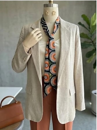Vitaliselanfashion Fular Renkli Saten Geometrik Desenli Fular Zarif ve Canlı Tasarım – Günlük & Ofis, Hediye Edilebilir