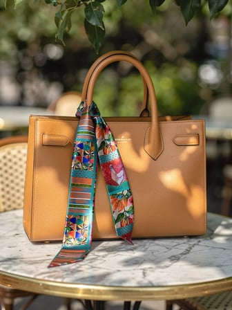 Vitaliselanfashion Kadın Çiçek Hayvan Desenli Modern Fular – Boyun, Çanta & Saç Aksesuarı – Şık Hediye Alternatifi