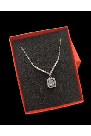 Modahilye 925 Ayar Orjinal Gümüş Baget Taşlı kolye