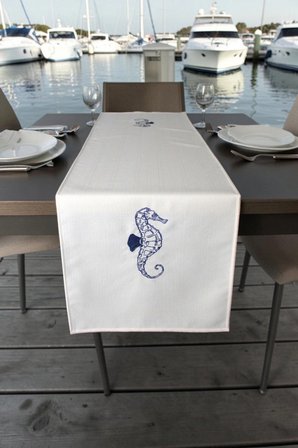Kırlent Kılıfı 45x45 3'lü Set + 145x40 Runner Marin Nakışlı Deniz Atı Desen Su İtici Outdoor Keten