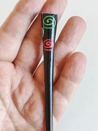 Renkli Spiral Desenli Kokonat Saç Topuz Çubuğu